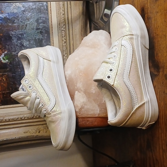 Like New! Girls Sz 13.5 Vans Irridecent White Sparkle Sneakers - Picture 12 of 13